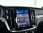 Volvo V60 T6 Plug-in hybrid AWD Plus Dark | 360° camera | Harman Kardon | Stoel- en Stuurverwarming | Trekhaak