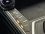 Lynk & Co 01 1.5 MY 2023 ZWARTE HEMEL GREY LINE PREMIUM LEDEREN BEKLEDING 100 STUKS OP VOORRAAD ! VOL OPTIES ! 360 CAMERA ADAPTIVE CRUISE CONTROL PANORAMA SCHUIF/KANTELDAK APPLE CARPLAY/ANDROID RIJSTROOKSENSOREN ZEER MOOI !!