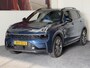 Lynk & Co 01 1.5 MY 2023 ZWARTE HEMEL GREY LINE PREMIUM 100 STUKS OP VOORRAAD ! VOL OPTIES ! 360 CAMERA ADAPTIVE CRUISE CONTROL PANORAMA SCHUIF/KANTELDAK APPLE CARPLAY/ANDROID RIJSTROOKSENSOREN ZEER MOOI !! Brgl
