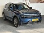 Lynk & Co 01 1.5 MY 2023 ZWARTE HEMEL GREY LINE PREMIUM 100 STUKS OP VOORRAAD ! VOL OPTIES ! 360 CAMERA ADAPTIVE CRUISE CONTROL PANORAMA SCHUIF/KANTELDAK APPLE CARPLAY/ANDROID RIJSTROOKSENSOREN ZEER MOOI !! Brgl