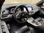 BMW X5 xDrive45e 395PK *M-Sport* Dravitgrau / Apple Carplay / Adapt. Cruise / LED / Keyless / Memory / 22"LMV / Leder / Stoelverwarming / Camera