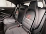 Mercedes-Benz A-klasse 160 AMG Sport Automaat (GROOT NAVI, LEDER, GETINT GLAS, DIAMOND GRILL, SPORTSTOELEN, LED KOPLAMPEN, CRUISE, NIEUWE APK, NIEUWSTAAT)