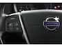 Volvo XC60 T5 R-Design | Stoelverwarming | Standkachel  |  Panoramadak | Parkeersensoren V+A | Parkeercamera |