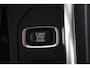 Volvo XC60 T5 R-Design | Stoelverwarming | Standkachel  |  Panoramadak | Parkeersensoren V+A | Parkeercamera |