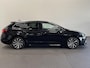 Toyota Corolla Touring Sports 1.8 Hybrid Dynamic Airco ECC Carplay Navi 17" LM Velgen Adaptive Cruise Control Stoelverwarming PDC VA+ Camera