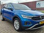 Volkswagen T-Roc 1.5 TSI Life Edition | Digitaal Dashboard | Stoelverwarming | Carplay en Android Auto