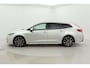 Toyota Corolla Touring Sports 2.0 Hybrid Executive | Trekhaak | Dodehoek detectie | Head-up display | Navigatie | Keyless entry | Adaptive Cruise | Stoelverwarming | 18 inch