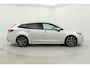 Toyota Corolla Touring Sports 2.0 Hybrid Executive | Trekhaak | Dodehoek detectie | Head-up display | Navigatie | Keyless entry | Adaptive Cruise | Stoelverwarming | 18 inch