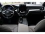 Volvo XC60 2.0 T6 Plug-in hybrid AWD Core | Visual park assist | Verwarmbare voorstoelen | Extra getint glas achter | Verwarmbare buitenste zitplaatsen tweede zitrij | Stuurverwarming | Premium Audio by Harman Kardon | Pilot Assist | 19" 5-Dubbel spaaks glanzend zwart Diamond Cut | Blind spot | Adaptive cruise control |