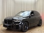 BMW X5 xDrive45e 395PK *M-Sport* BLACK EDITION / Harman Kardon / HUD / Memory / Keyless / Adaptive Cruise / Stuurverwarming / Camera / Elek. Trekhaak
