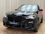 BMW X5 xDrive45e 395PK *M-Sport* BLACK EDITION / Harman Kardon / HUD / Memory / Keyless / Adaptive Cruise / Stuurverwarming / Camera / Elek. Trekhaak