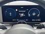 Hyundai Kona Electric Premium 65.4 kWh Automaat / Dealer onderhouden / NL auto / Leder / Afneembare trekhaak 750 kg / Stoelventilatie / Stuur-, stoel- en achterbankverwarming / 19" LM wielen /