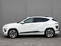 Hyundai Kona Electric Premium 65.4 kWh Automaat / Dealer onderhouden / NL auto / Leder / Afneembare trekhaak 750 kg / Stoelventilatie / Stuur-, stoel- en achterbankverwarming / 19" LM wielen /