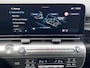 Hyundai Kona Electric Premium 65.4 kWh Automaat / Dealer onderhouden / NL auto / Leder / Afneembare trekhaak 750 kg / Stoelventilatie / Stuur-, stoel- en achterbankverwarming / 19" LM wielen /