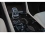 Volvo XC40 T4 Inscription - Panorama/schuifdak - Parkeercamera achter - Verwarmde voorstoelen - Parkeersensoren voor & achter - Elektr. bedienb. voorstoelen met geheugen links - Cruise control - Extra getint glas - 19' LMV