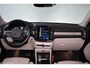 Volvo XC40 T4 Inscription - Panorama/schuifdak - Parkeercamera achter - Verwarmde voorstoelen - Parkeersensoren voor & achter - Elektr. bedienb. voorstoelen met geheugen links - Cruise control - Extra getint glas - 19' LMV