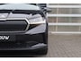 Skoda Enyaq 60 180pk | Voorstoelen/ Stuurwiel Verwarmd | Navigatie | Apple CarPlay/ Android auto | Camera | Trekhaak