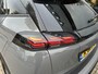 Peugeot 2008 1.2 Turbo 130PK Allure Automaat EAT8 | Nieuwste Model ! | Trekhaak 1250KG | Navigatie | All season banden | Digitaal Instrumentarium | LED Verlichting | Cruise Control Adaptief | Climate Control | Lichtmetalen Velgen | Hoge Zitpositie | Half Lederen Bekleding.
