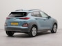 Hyundai Kona Electric EV Premium 64 kWh | Vaste trekhaak | Navigatie | Lederen bekleding | Electr.voorstoelen | Apple Carplay | Parkeersensoren voor en achter |