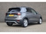 Volkswagen T-Cross 1.0 TSI 95pk Life | Cruise Control | Climate Control | Stoelverwarming | Trekhaak