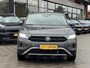 Volkswagen T-Roc 1.5 TSI Life Edition 150pk automaat | Camera | Parc Assist