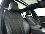 BMW 3-Serie Touring 330e Business Edition Plus | Panoramadak | 360° camera | Stoel- en Stuurverwarming | Harman Kardon | Head-up Display