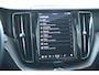 Volvo XC60 2.0 T6 Plug-in hybrid AWD Ultimate Dark | Schuif-/ kanteldak| Head-up display| Harman Kardon audiosysteem| Stoelverwarming voor + achter| Stuurwielverwarming| Semi- elektrisch inklapbare trekhaak|