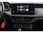 Skoda Scala 1.0 TSI Ambition 110PK / 81kW, Dealer onderhouden, achteruitrijcamera (rear view), parkeersensoren achter, elektrisch verstel-, verwarm- en inklapbare buitenspiegels, adaptieve cruise control (ACC), licht- en regensensor, Apple Carplay & Android Auto, airco, multifunctioneel lederen stuurwiel etc.