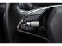 Skoda Scala 1.0 TSI Ambition 110PK / 81kW, Dealer onderhouden, achteruitrijcamera (rear view), parkeersensoren achter, elektrisch verstel-, verwarm- en inklapbare buitenspiegels, adaptieve cruise control (ACC), licht- en regensensor, Apple Carplay & Android Auto, airco, multifunctioneel lederen stuurwiel etc.