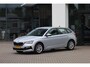Skoda Scala 1.0 TSI Ambition 110PK / 81kW, Dealer onderhouden, achteruitrijcamera (rear view), parkeersensoren achter, elektrisch verstel-, verwarm- en inklapbare buitenspiegels, adaptieve cruise control (ACC), licht- en regensensor, Apple Carplay & Android Auto, airco, multifunctioneel lederen stuurwiel etc.