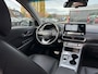 Hyundai Kona Electric EV Premium Sky 64kWh | SoH 100% | Leer | Navi | Schuifdak