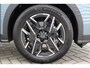 Peugeot 5008 1.2 HYBRID 145PK 7-ZITS ALLURE AUTOMAAT / NAVI / LEDER / CLIMA / FULL-LED / PDC / 19" LMV / CAMERA / KEYLESS / CRUISECONTROL / NIEUWSTAAT !!