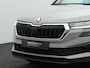 Skoda Karoq 1.5 TSI ACT 150 pk DSG Business Edition | Panoramadak | Trekhaak | Stuur-/achterbankverwarming | Achteruitrijcamera | Navigatie | Adaptive Cruise