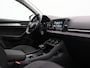 Skoda Karoq 1.5 TSI ACT 150 pk DSG Business Edition | Panoramadak | Trekhaak | Stuur-/achterbankverwarming | Achteruitrijcamera | Navigatie | Adaptive Cruise