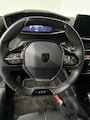 Peugeot 2008 E, 2008 , GT, 54KWh, Zwart dak, 17 inch, Nav, ecc, camera,PDC