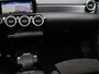 Mercedes-Benz A-klasse 180 AMG-line | Sfeerverlichting | Panoramadak | NAP