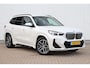 BMW X1 sDrive18i M-sport Automaat | Sportstoelen | Camera | Stoelverwarming | Carplay | Elek. Klep
