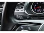 Volkswagen Tiguan 1.4 TSI Connected Series | Pano | Elek. Trekhaak | Massage | CarPlay | Stoelverw. | Navi | Cruise Contr.