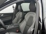 Volvo XC60 2.0 T6 Plug-in hybrid AWD Plus Black Edition | Sportstoelen | Harman Kardon audio | Elektrisch bedienbaar panoramadak | 21 inch Lichtmetalen velgen | Getint glas | Elektrisch verstel- en verwarmbare voorstoelen