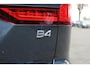 Volvo V60 B4 Mild Hybrid Essential Edition | BLIS Dodehoekdetectie | Adaptieve Cruise Control | Pilot Assist | Moritz Lederen Interieur Blond | High Performance Audio | Elektrisch Verstelbare Lendensteunen | Getint Glas Achter | Stoelverwarming | Stuurverwarming | Achterbankverwarming | 19 Inch Lichtmetalen Velgen | Volvo UX Infotainment | Google Services | Apple CarPlay | Android Auto
