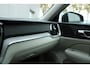 Volvo V60 B4 Mild Hybrid Essential Edition | BLIS Dodehoekdetectie | Adaptieve Cruise Control | Pilot Assist | Moritz Lederen Interieur Blond | High Performance Audio | Elektrisch Verstelbare Lendensteunen | Getint Glas Achter | Stoelverwarming | Stuurverwarming | Achterbankverwarming | 19 Inch Lichtmetalen Velgen | Volvo UX Infotainment | Google Services | Apple CarPlay | Android Auto