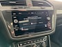 Volkswagen Tiguan 2.0 TSI 4Motion Highline R Line |Trekhaak|Led|Stoelverwarming|Carplay|Clima|Naviagtie|
