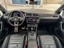 Volkswagen Tiguan 2.0 TSI 4Motion Highline R Line |Trekhaak|Led|Stoelverwarming|Carplay|Clima|Naviagtie|