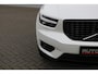 Volvo XC40 2.0 T5 AWD R-Design 248PK (Panoramadak Sportleder/Memory Navi 360Camera HarmanKardon Trekhaak Full-Led 20InchLMV PrIvacyGlass Pdc V+A)
