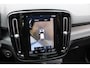 Volvo XC40 2.0 T5 AWD R-Design 248PK (Panoramadak Sportleder/Memory Navi 360Camera HarmanKardon Trekhaak Full-Led 20InchLMV PrIvacyGlass Pdc V+A)