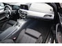 BMW 5-Serie Touring 520i High Executive M-Sport / Stoelverwarming / PDC / Navi