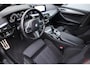 BMW 5-Serie Touring 520i High Executive M-Sport / Stoelverwarming / PDC / Navi