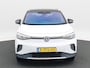 Volkswagen ID.4 First 77 kWh 205 Pk | LED-verlichting | Leder/Alcantara | Adaptive Cruise | Camera | CarPlay | Zwarte Hemel | 20 Inch | 40.702 Km