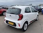 Kia Picanto 1.0 MPi DynamicLine Zeer Lage Km-stand, Achteruitrij camera, airconditioning, side skirts, cruise control, navigatie Apple CarPlay/Android Auto, start/stop systeem