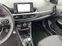 Kia Picanto 1.0 MPi DynamicLine Zeer Lage Km-stand, Achteruitrij camera, airconditioning, side skirts, cruise control, navigatie Apple CarPlay/Android Auto, start/stop systeem